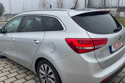 Kia ceed / Ceed 158.000 km 8.900 &euro; Friedrichsdorf bei Frankfurt Main 61381