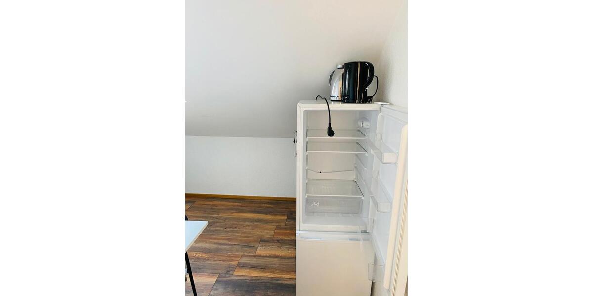 Dachgeschoßwohnung Würzburg Lengfeld - 1 Zimmer, 35 m&sup2;, 600&euro; | Angebot:26351910