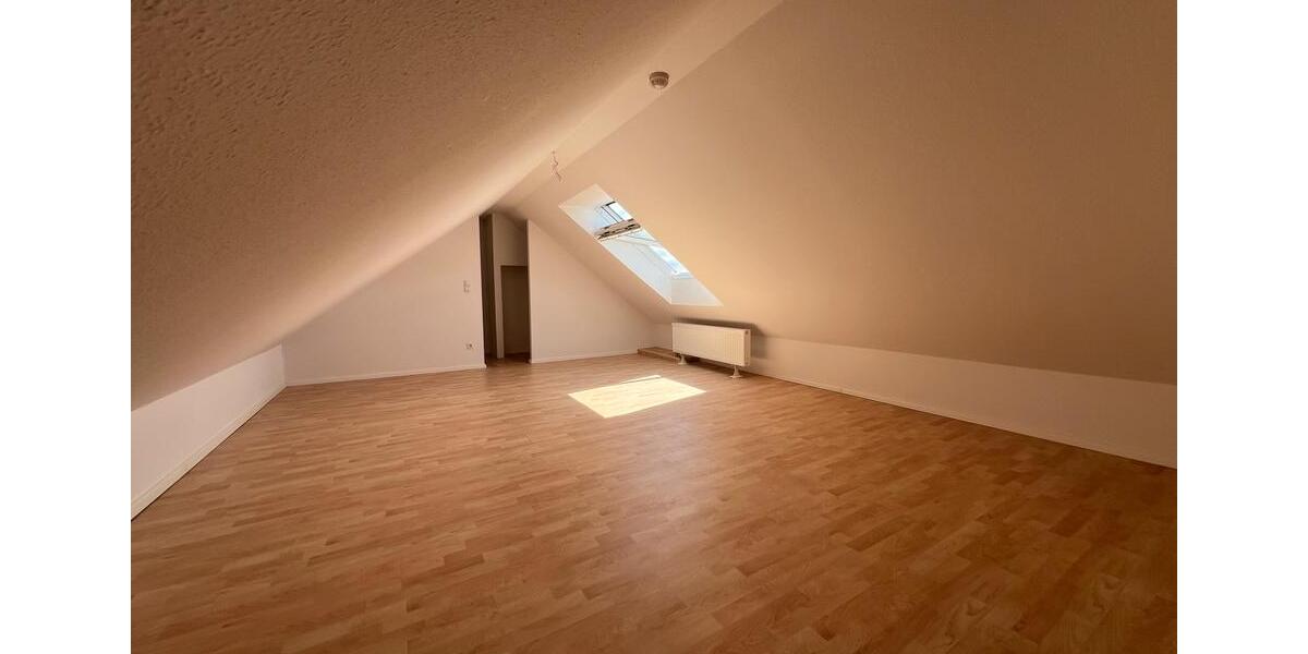 Einfamilienhaus Siegburg - 2 Zimmer, 82 m&sup2;, 1.153&euro; | Angebot:26450212