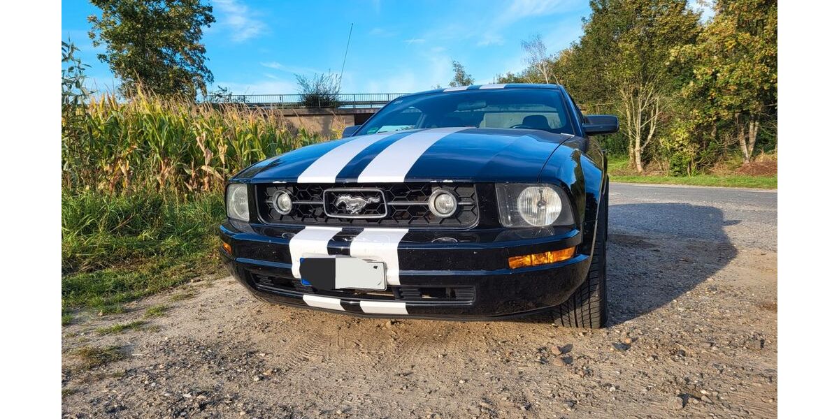 Ford Mustang 142.000 km 10.900 &euro; Köln 51065