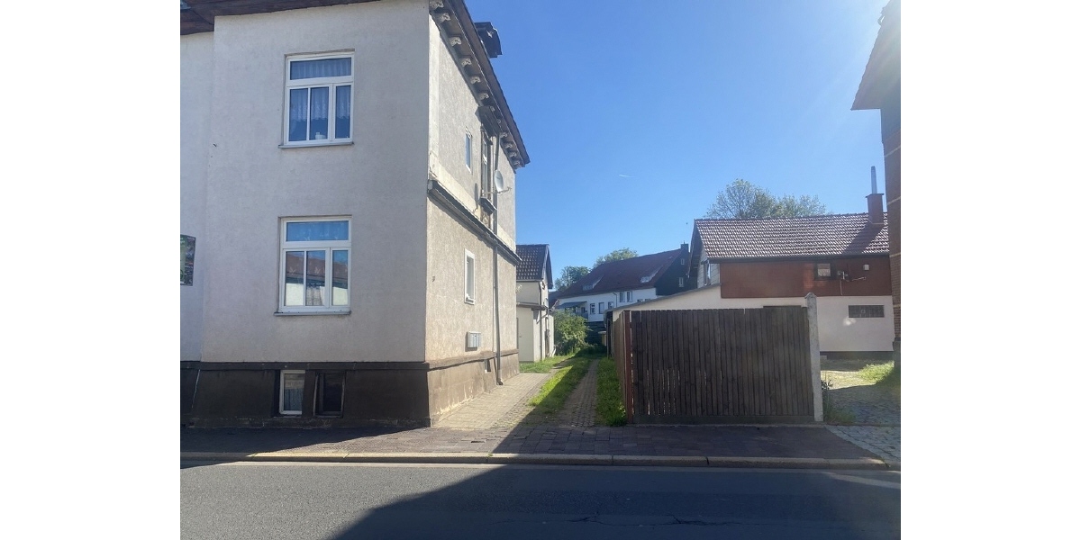 Mehrfamilienhaus in Waltershausen zu verkaufen - Mehrfamilienhaus, Wohnhaus Waltershausen Eisenacher Landstraße | Angebot:17368603