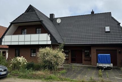 Anfragestop! Einfamilienhaus mit großem Garten in ruhiger Lage