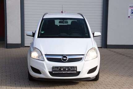 Opel Zafira 141.000 km 4.900 € Velbert 42549