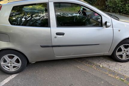 Fiat Punto 126.780 km 2.200 &euro; Frankfurt 65931