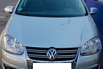 VW Golf 150.000 km 2.499 &euro; Berlin 13405