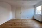 Sanierte 2-Zimmer-Dachgeschosswohnung mit neuem Bad in Ensheim - Etagenwohnung Saarbrücken-Halberg Ensheim | Angebot:26774939