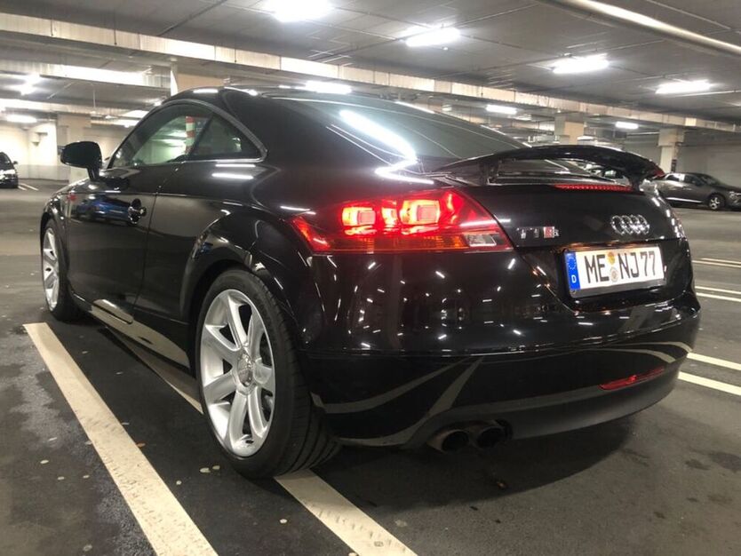 TT