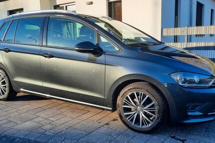 VW Golf Sportsvan 154.000 km 9.900 &euro; Maring-Noviand 54484