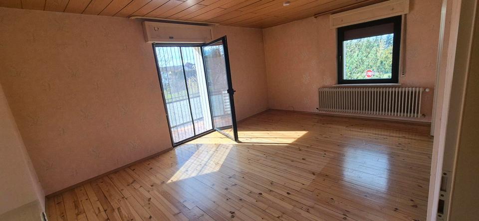 Etagenwohnung Heusweiler - 5 Zimmer, 130 m&sup2;, 850&euro; | Angebot:26322113