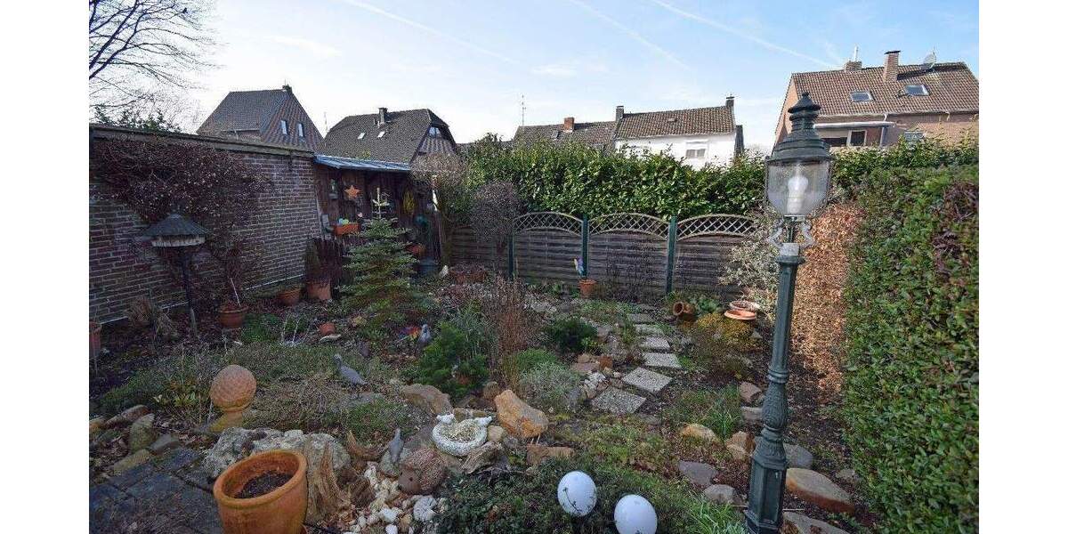 Doppelhaushälfte Grefrath - 4 Zimmer, 96 m&sup2;, 310.000&euro; | Angebot:24699328