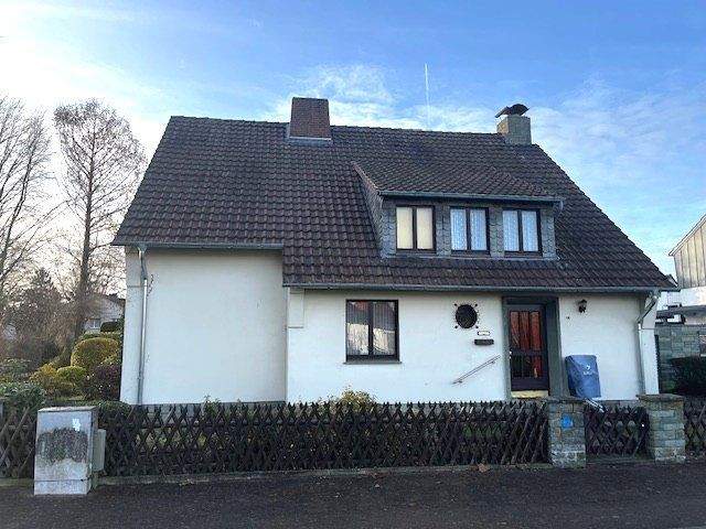 Einfamilienhaus Erwitte - 7 Zimmer, 170 m&sup2;, 290.000&euro; | Angebot:25769960