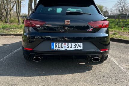 Seat Leon 46.600 km 28.500 &euro; Wiesbaden 65199