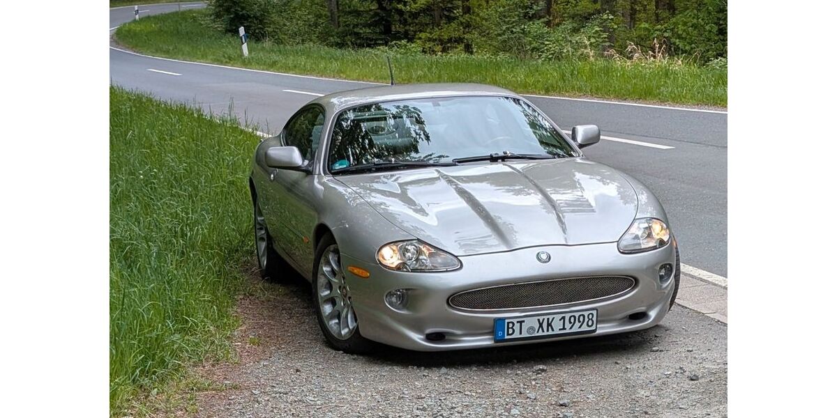 Jaguar XK8 90.000 km 18.900 &euro; Bad Berneck i. Fichtelgebirge 95460