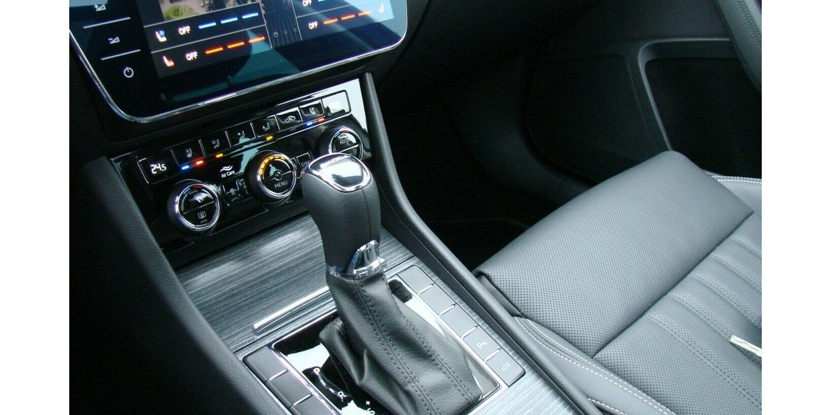 Skoda Superb 2.0TDI Style Pano ACC Columbus Standheizung 26.128 km 36.980 &euro; Falkensee 14612