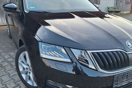 Skoda Octavia 92.100 km 16.500 &euro; Regensburg 93055