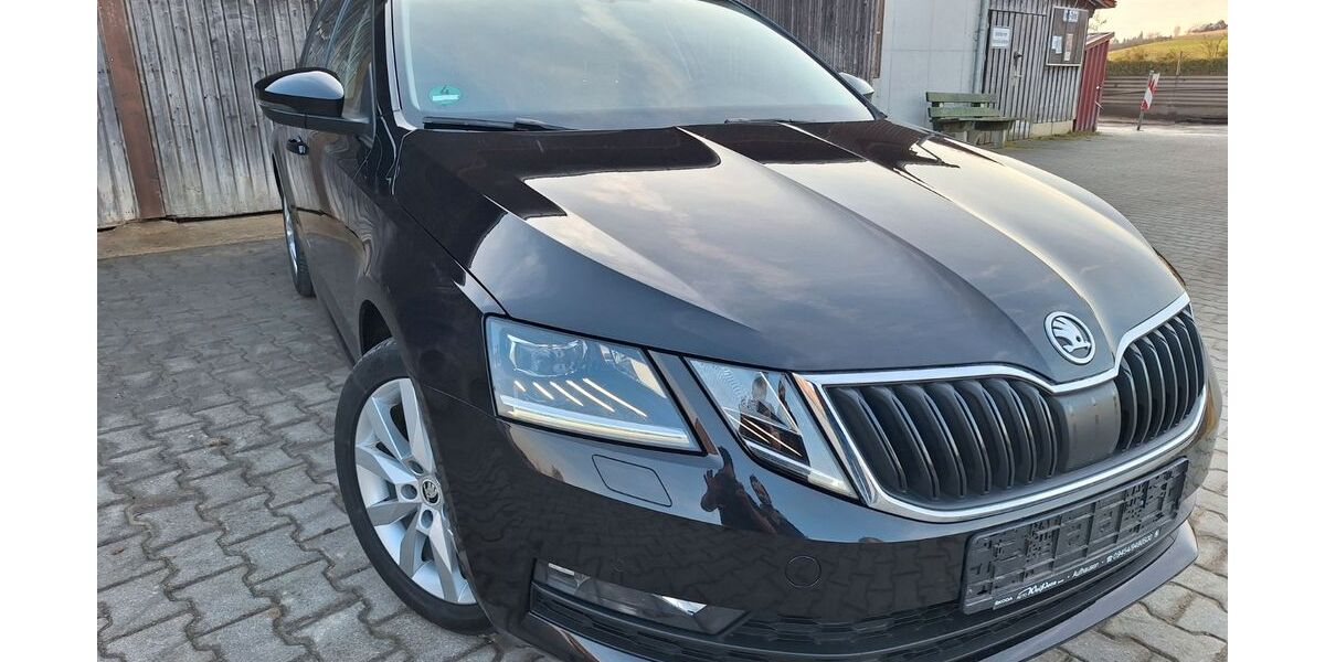 Skoda Octavia 92.100 km 16.500 &euro; Regensburg 93055