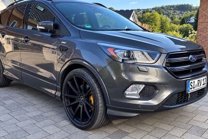 Ford Kuga 132.000 km 15.999 &euro; Kreuztal 57223