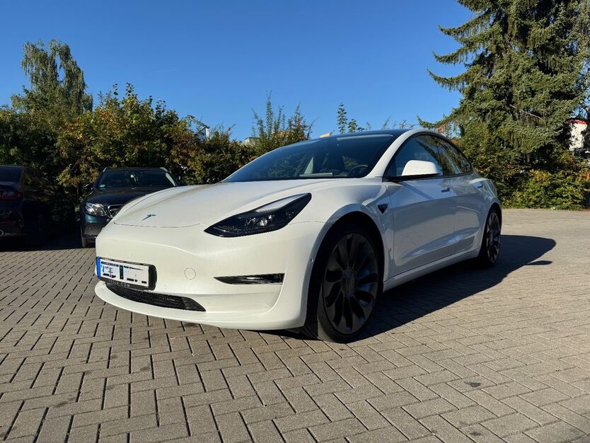 Tesla Model 3 28.000 km 29.900 € München 80337
