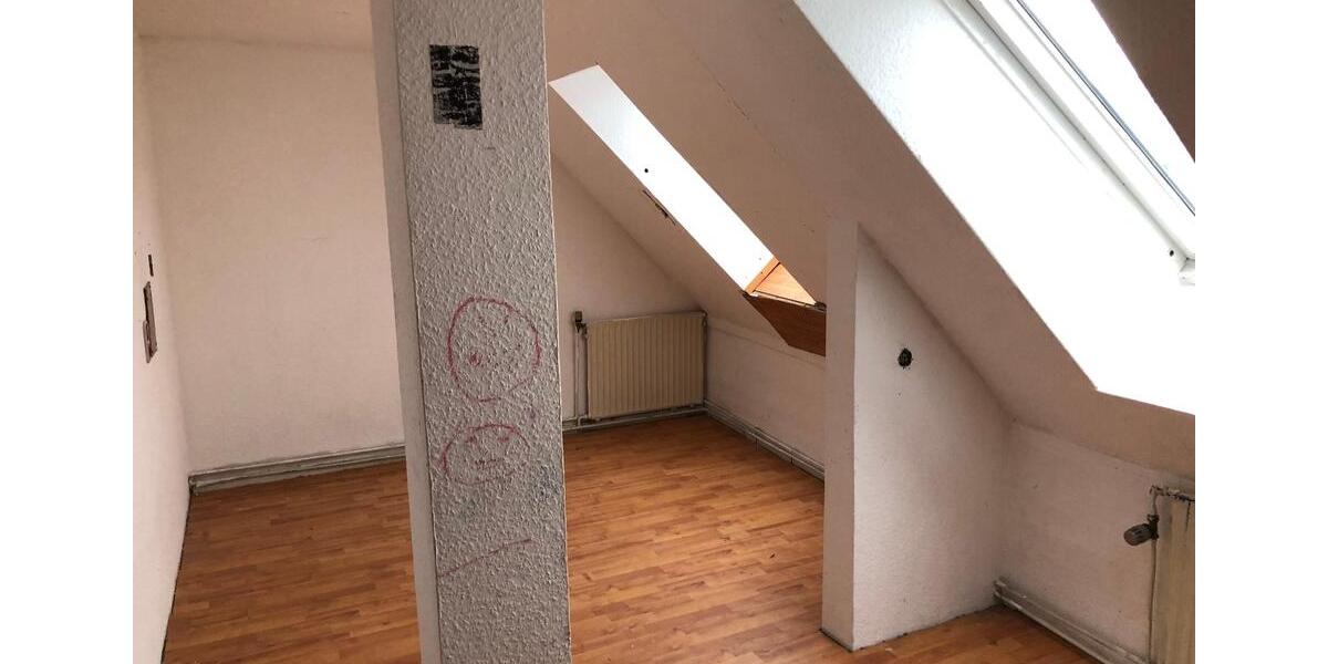 Einfamilienhaus Dassel - 9 Zimmer, 200 m&sup2;, 500&euro; | Angebot:26091813