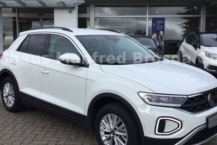VW T-Roc 14.200 km 30.555 &euro; Angermünde 16278