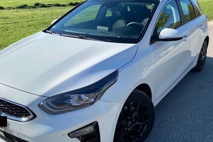Kia ceed / Ceed 94.000 km 15.990 &euro; Siegsdorf 83313