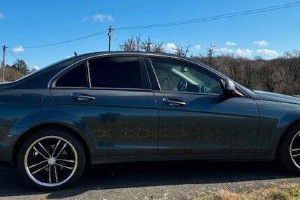 Mercedes-Benz C 180 238.000 km 4.950 &euro; Ruppichteroth 53809