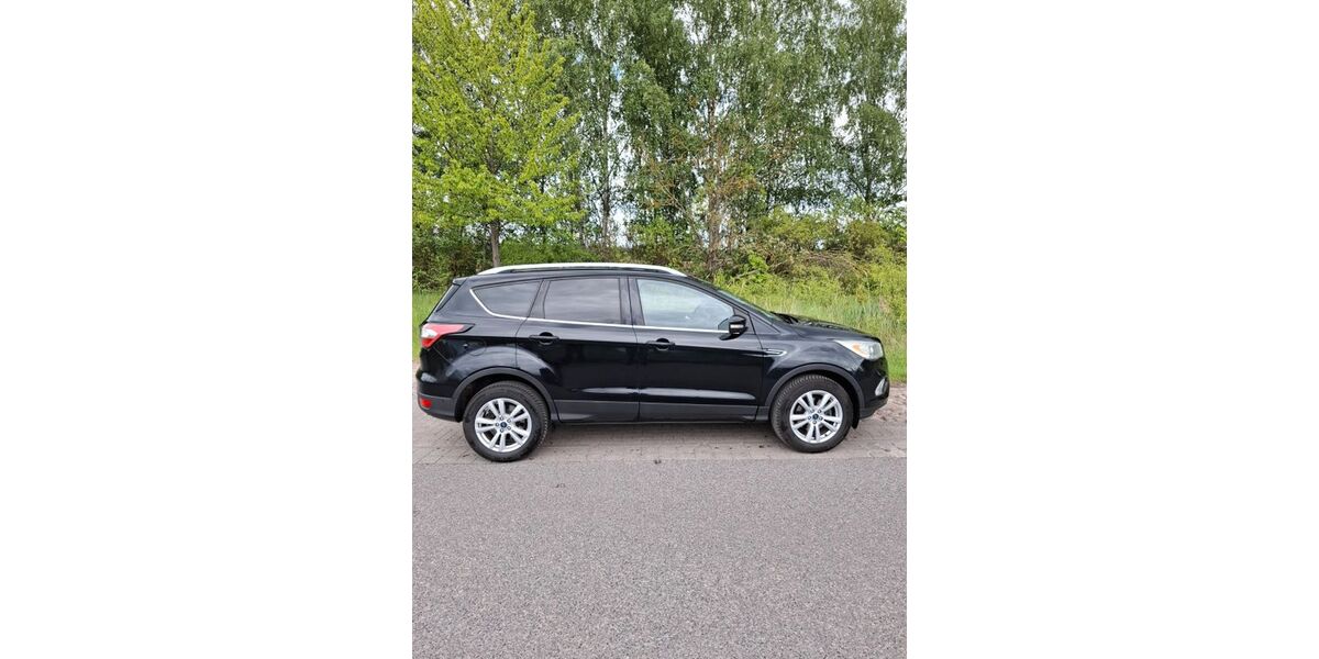 Ford Kuga 135.225 km 11.500 &euro; Wiesenburg OT Medewitzerhütten 14827