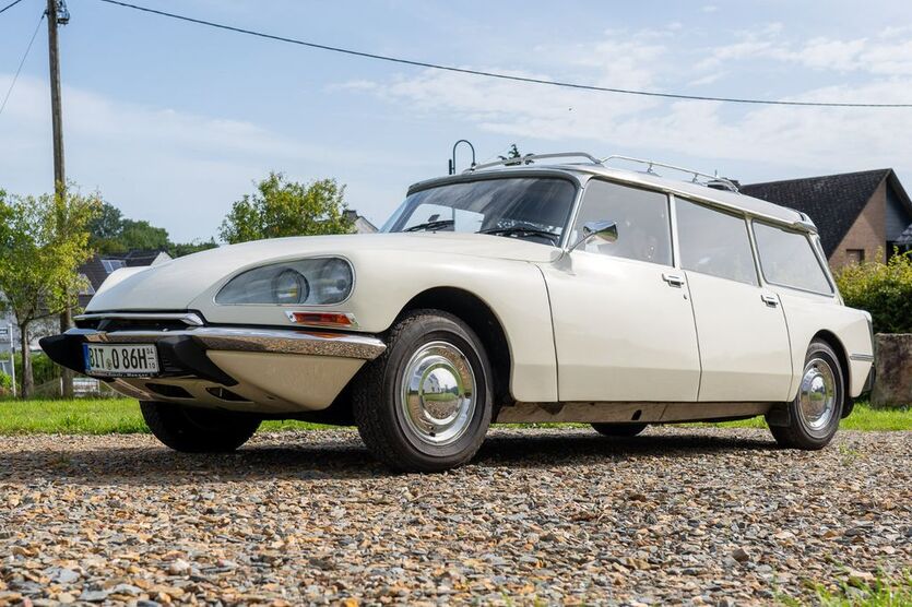 Citroen DS 14.500 km 48.900 € Auw 54597
