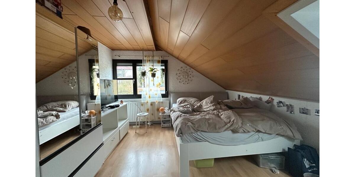 Schönes WG - Zimmer 5 zimmer