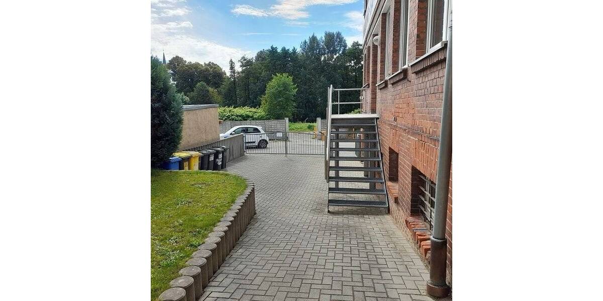 MFH vermietet auch für Handwerker in günstiger Lage - Mehrfamilienhaus, Wohnhaus Wilkau-Haßlau Haßlau | Angebot:23973917