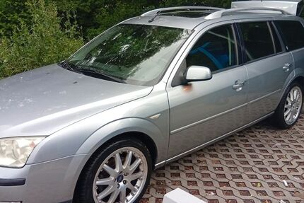Ford Mondeo 134.790 km 3.250 € Korntal-Muenchingen 70825