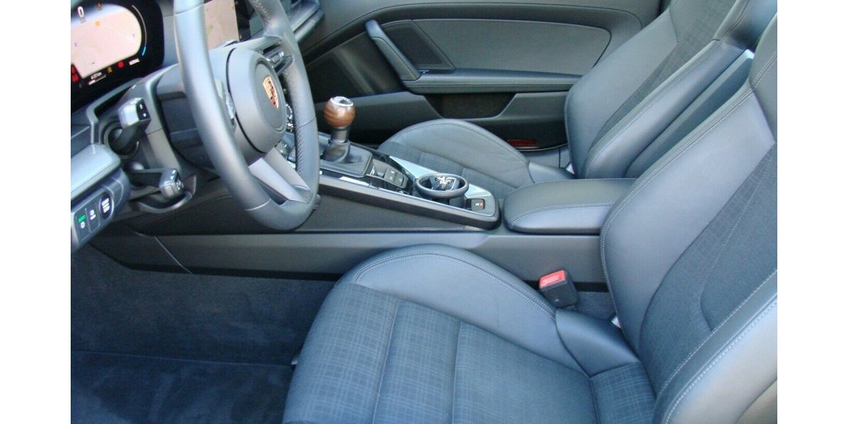 Porsche 992 .2 Carrera T Sport-Design Matrix Pano 360º BOS 8.426 km 129.980 &euro; Falkensee 14612