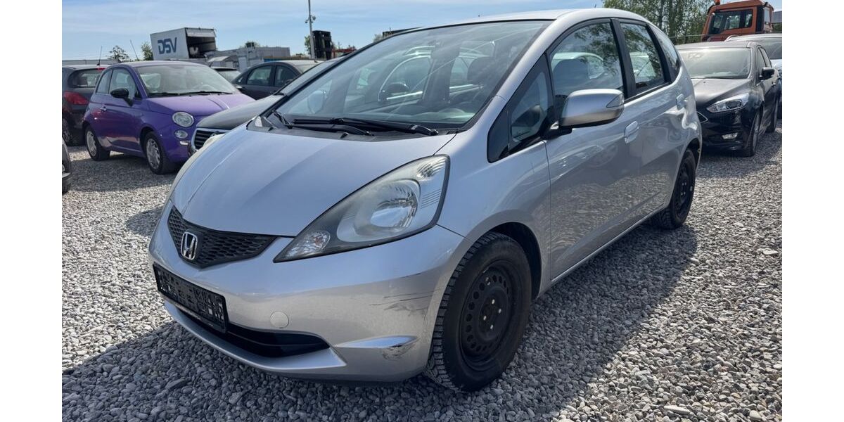 Honda Jazz 146.000 km 2.490 &euro; München 81829