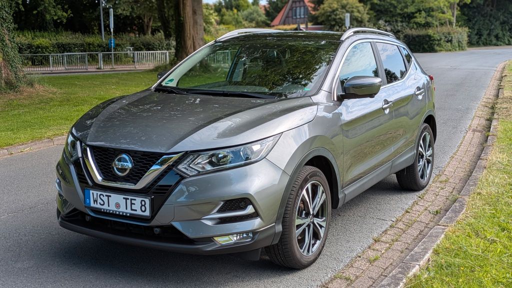 Nissan Qashqai 68.000 km 15.900 &euro; Westerstede 26655
