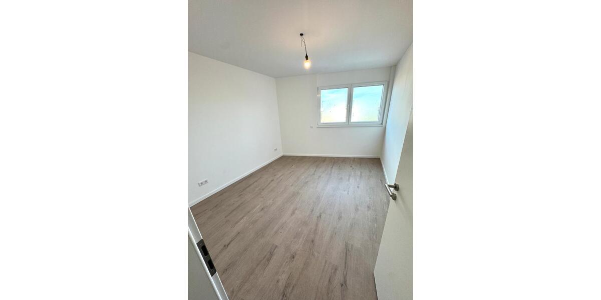 Moderne Neubau 4 Zimmer Dachgeschosswohnung 4 zimmer