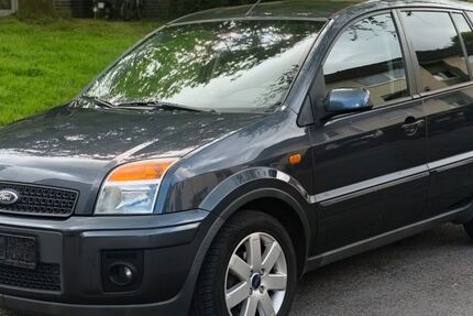 Ford Fusion 93.800 km 3.800 &euro; köln 50765