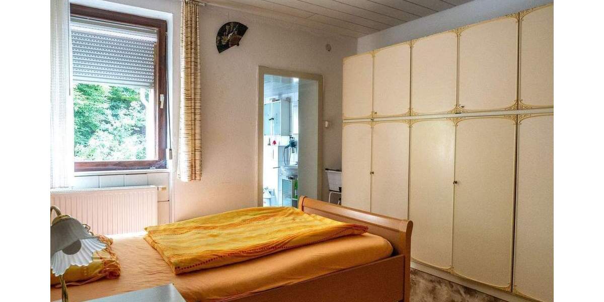 Mehrfamilienhaus, Wohnhaus Saarbrücken Scheidt - 9 Zimmer, 189 m&sup2;, 259.000&euro; | Angebot:26344741