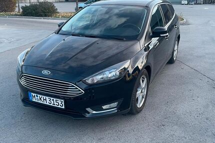 Ford Focus 215.000 km 6.300 € München 81827