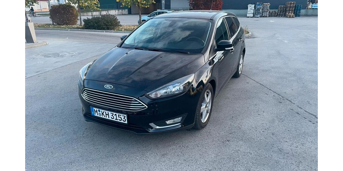 Ford Focus 215.000 km 6.300 € München 81827