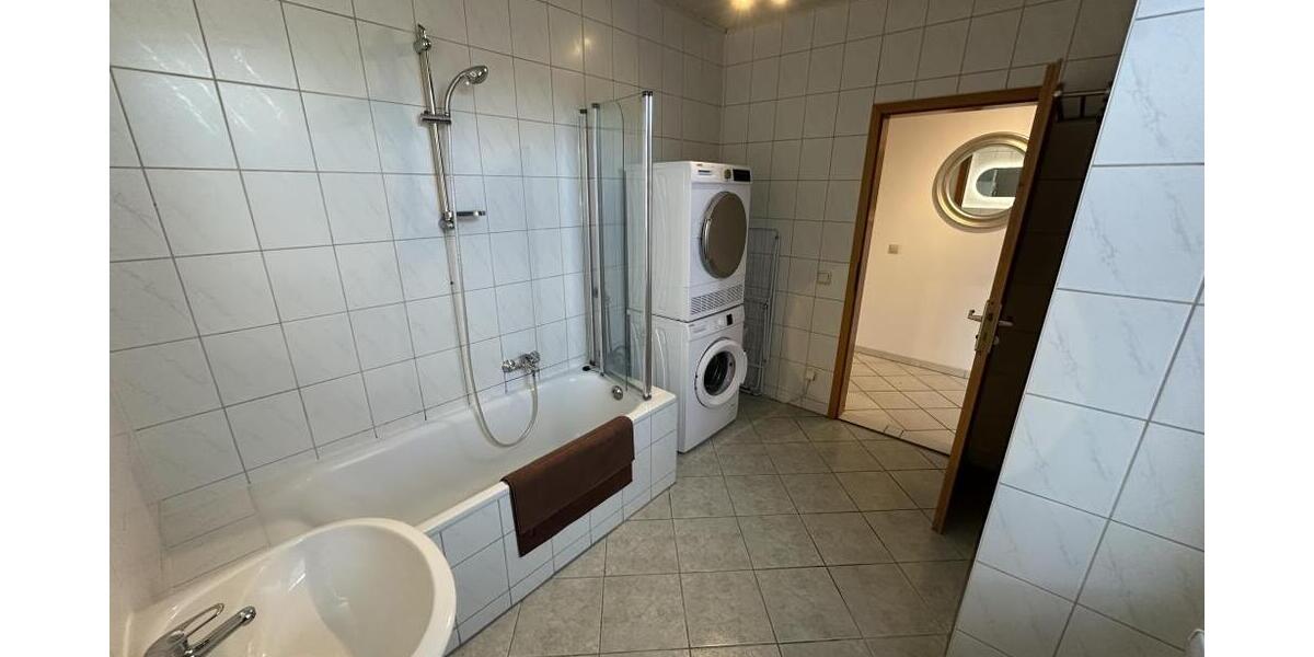 WOW! Vollmöbliertes 3 Zimmer Apartment mit Gartennutzung und PKW Stellplatz! - Etagenwohnung Gera Pforten | Angebot:26384944