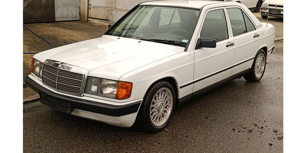 Mercedes-Benz 190 232.645 km 1.700 &euro; Pfullingen 72793