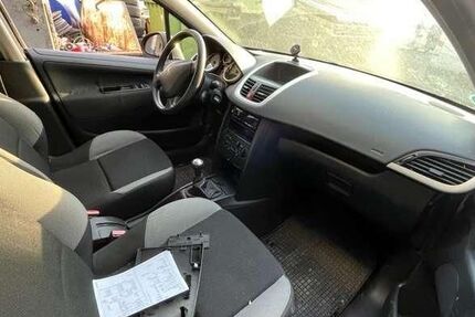 Peugeot 207 189.000 km 1.499 &euro; Darmstadt 64293