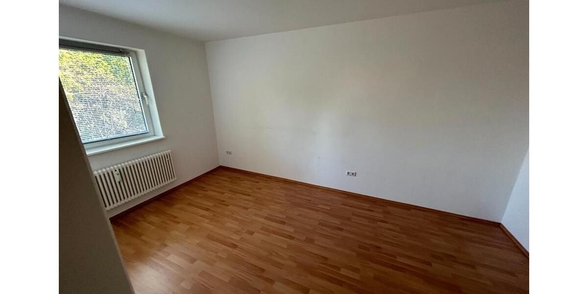 Etagenwohnung Salzgitter - 3 Zimmer, 61 m&sup2;, 450&euro; | Angebot:26616373