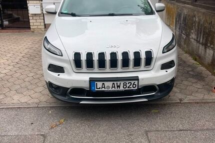 Jeep Cherokee 198.765 km 15.200 &euro; Bruckberg 84079