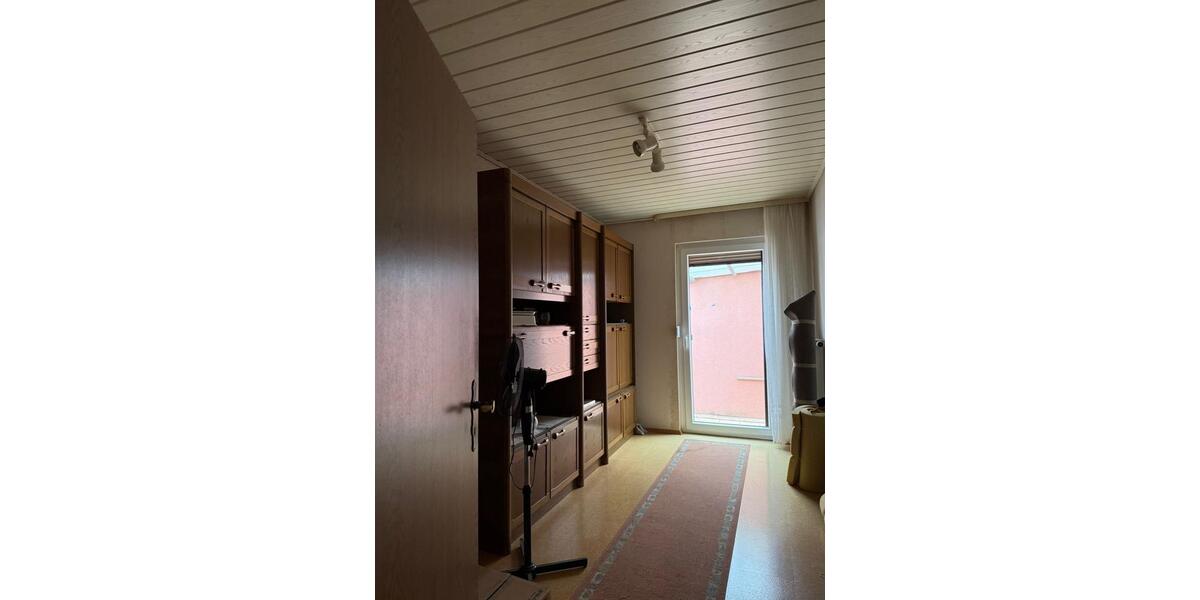 Etagenwohnung Bad Kissingen - 3 Zimmer, 120 m&sup2;, 1.110&euro; | Angebot:26535725