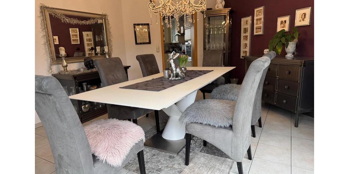 Etagenwohnung Rinteln - 6 Zimmer, 220 m&sup2;, 1.800&euro; | Angebot:26351998