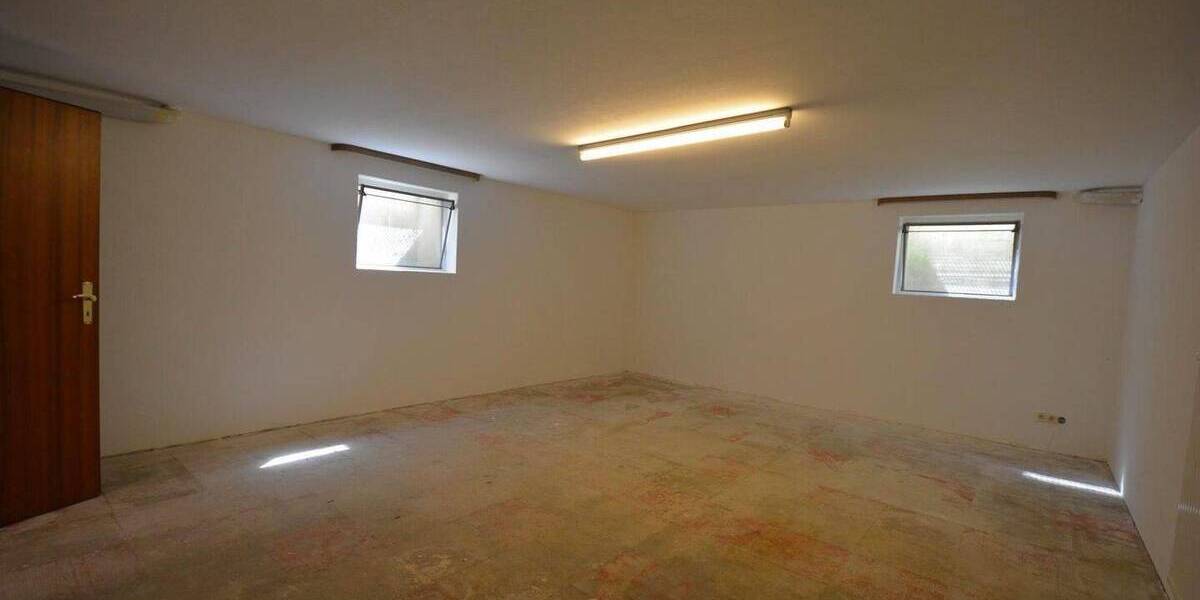 Bungalow Feusdorf - 6 Zimmer, 160 m&sup2;, 295.000&euro; | Angebot:26344052