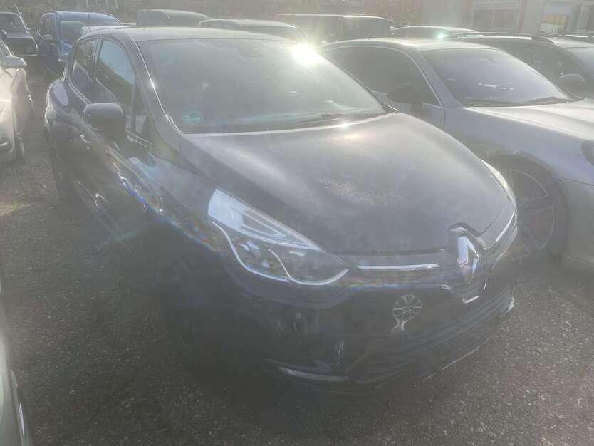 Renault Clio 150.000 km 5.990 € Freiburg 79115