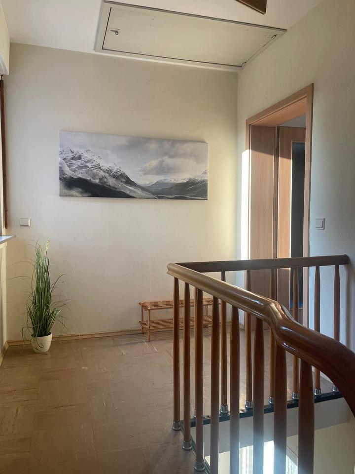 Ihr Traumhaus mit 8,5 Zimmer, 184 m², PV-Anlage, Naturgarten