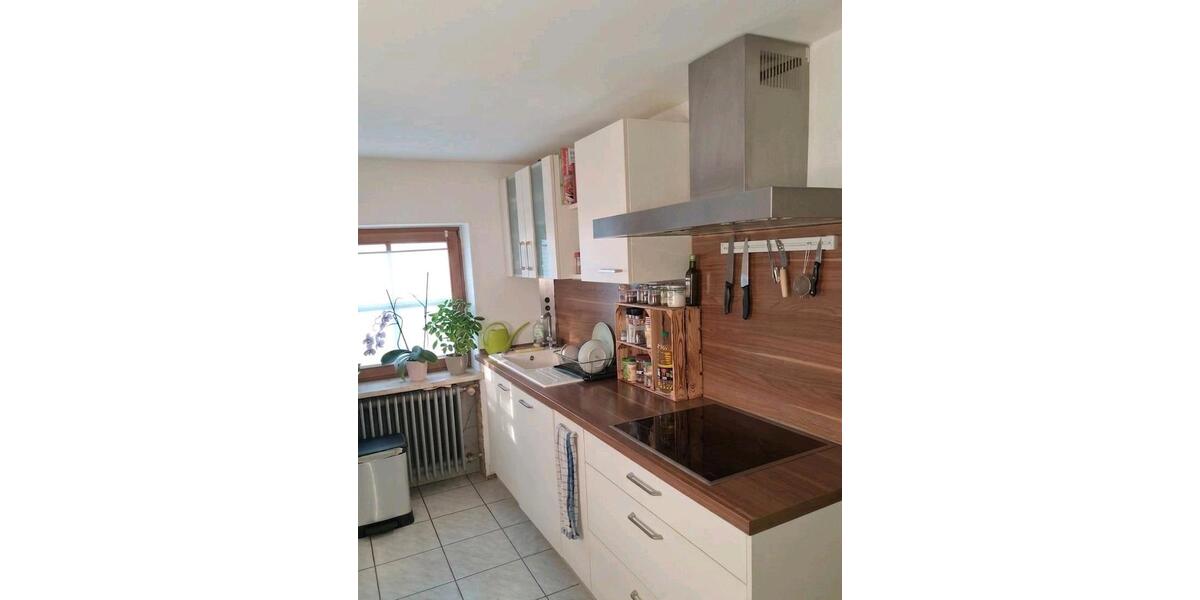 Erdgeschoßwohnung Saaldorf-Surheim Surheim - 3 Zimmer, 95 m&sup2;, 1.050&euro; | Angebot:26385710
